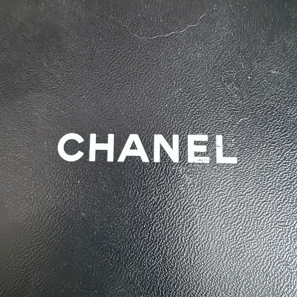 Chanel Noir Bangle with Crystal Accents - Picture 2 of 7